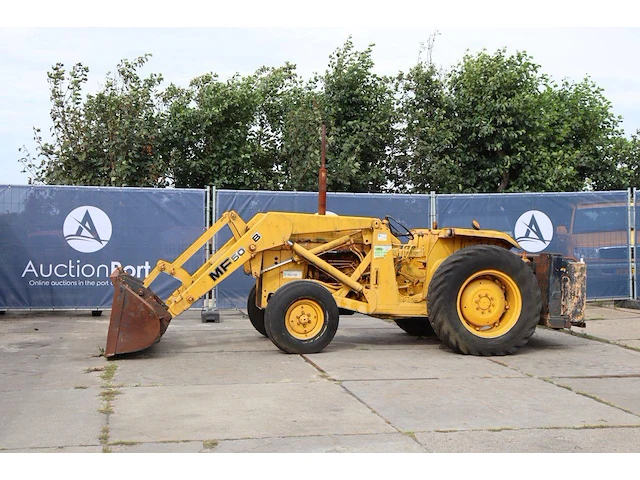 Tractor massey ferguson mf50b diesel 69pk met voorlader - afbeelding 1 van  1
