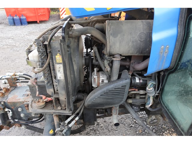 Tractor new holland boomer - afbeelding 10 van  20