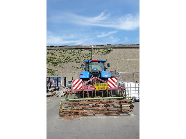 Tractor new holland + ploeg vv rol - afbeelding 16 van  22