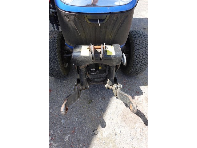 Tractor new holland - afbeelding 2 van  19