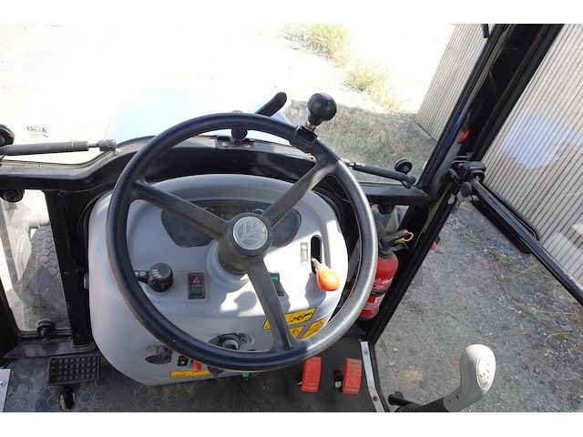 Tractor new holland - afbeelding 3 van  19