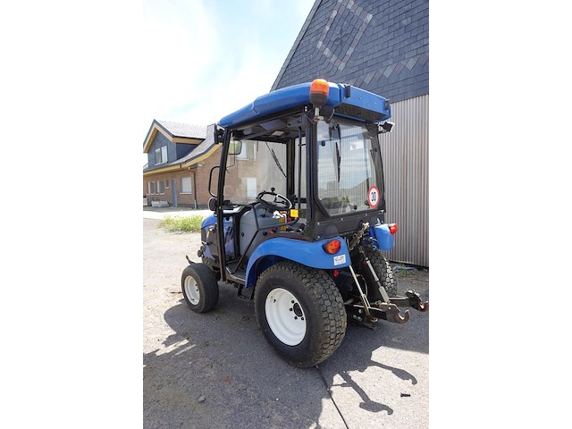 Tractor new holland - afbeelding 11 van  19