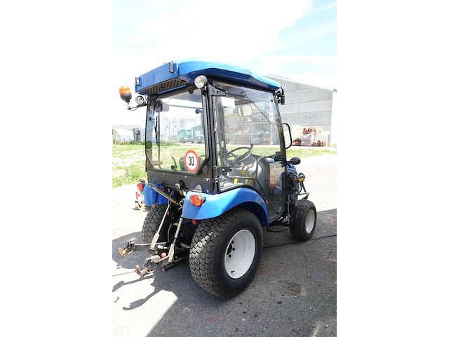 Tractor new holland - afbeelding 14 van  19