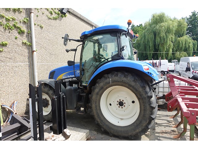 Tractor new holland - afbeelding 12 van  22