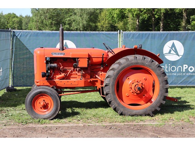 Tractor nuffield universal four diesel (marge) - afbeelding 1 van  1