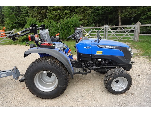 Tractor solis - afbeelding 3 van  12
