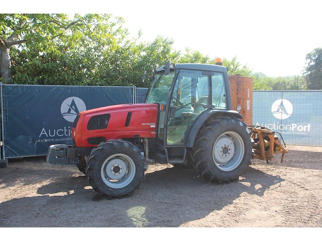 Tractor valpadana victor 75 75pk diesel 2002 met klepelmaaier (marge) - afbeelding 1 van  1