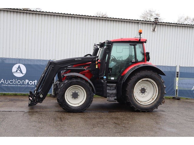 Tractor valtra n series diesel 115pk met voorlader - afbeelding 1 van  1