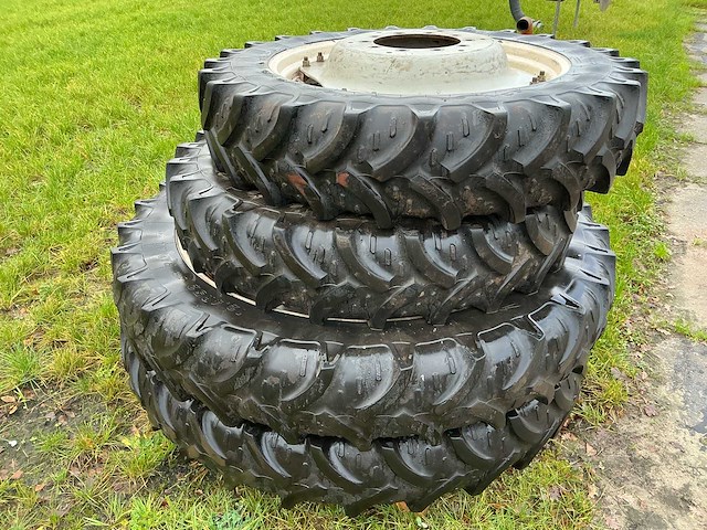 Tractorbanden met velg (4x) - afbeelding 2 van  6
