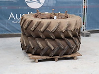 Tractorbanden michelin bubagrip 16.9-34 op velg voor dubbele montage - afbeelding 1 van  1