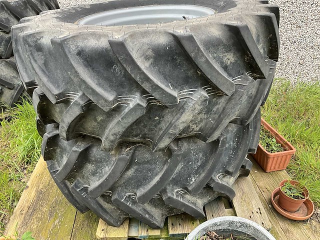 Tractorbanden mitas; 4 stuks - afbeelding 3 van  4
