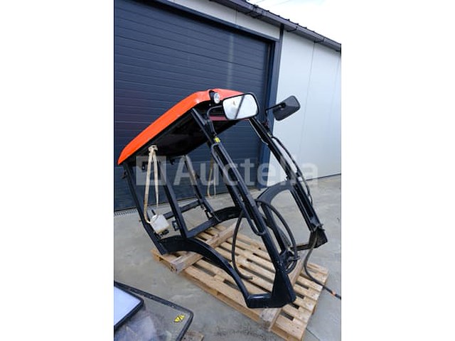Tractorcabine - afbeelding 5 van  9
