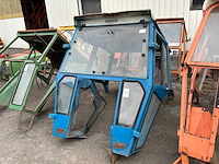 Tractorcabine - afbeelding 1 van  4