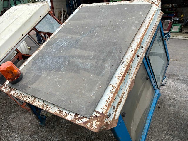 Tractorcabine - afbeelding 4 van  4