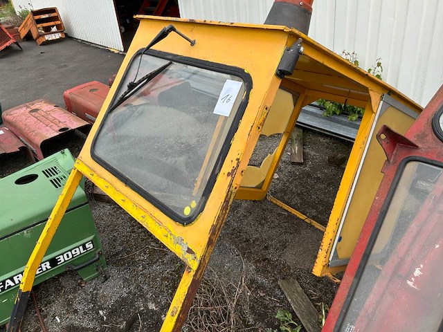 Tractorcabine - afbeelding 2 van  3