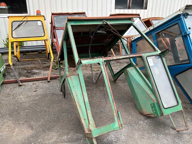 Tractorcabine - afbeelding 1 van  5