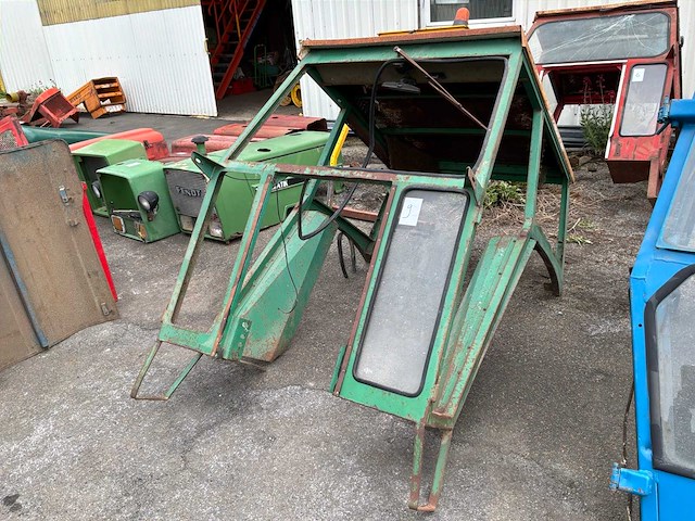 Tractorcabine - afbeelding 2 van  5