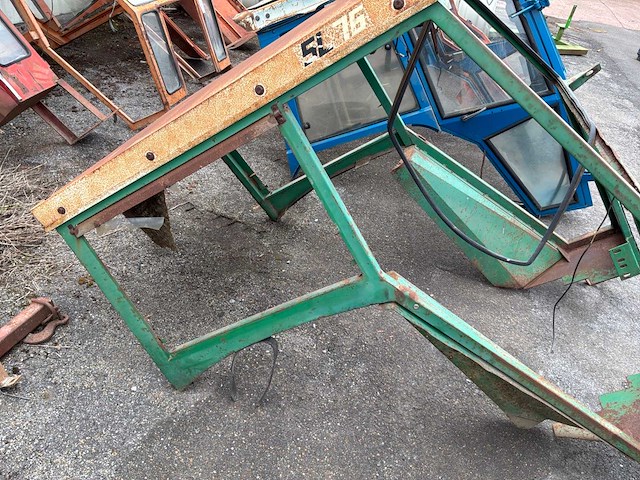 Tractorcabine - afbeelding 4 van  5