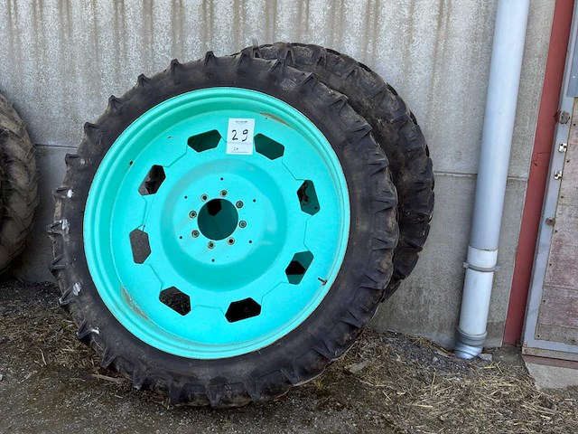 Tractorwielen (2x) - afbeelding 1 van  3
