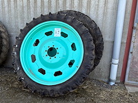 Tractorwielen (2x) - afbeelding 1 van  3