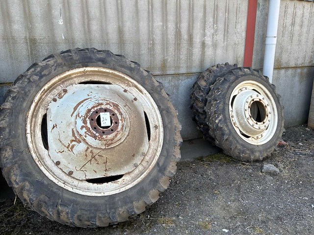 Tractorwielen (4x) - afbeelding 1 van  8
