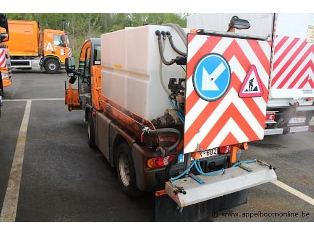 Trage vrachtwagen/veegmachine ausa b200h, datum 1ste inschrijving 13/12/2017, chassisnummer ua1m487h048778839, vv toebehoren - afbeelding 7 van  10