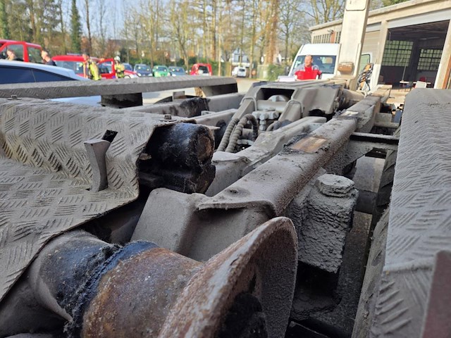 Trailer ipsam met ajk hydrolife haakarmsysteem, 2010 - afbeelding 8 van  17