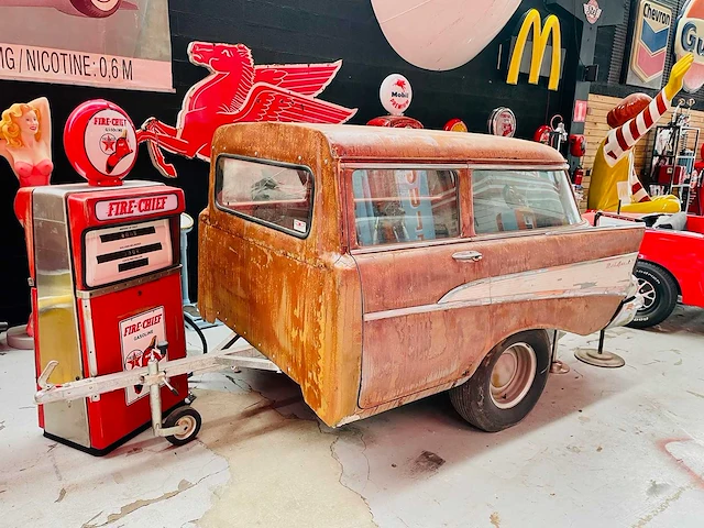 Trailer van een bel air-ezelzel uit 1957 - afbeelding 1 van  8