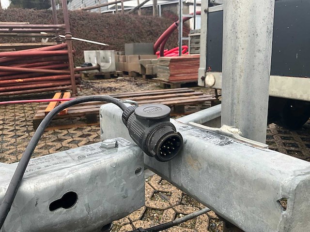 Trailer - afbeelding 5 van  24