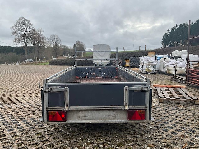 Trailer - afbeelding 19 van  24