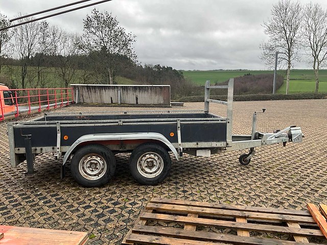 Trailer - afbeelding 21 van  24