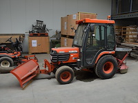 Traktor kubota b2410 met sneeuwschuif en meststofstrooier (niet getest) - afbeelding 4 van  29