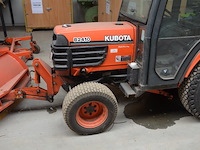 Traktor kubota b2410 met sneeuwschuif en meststofstrooier (niet getest) - afbeelding 26 van  29
