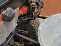 Traktor kubota b2410 met sneeuwschuif en meststofstrooier (niet getest) - afbeelding 29 van  29