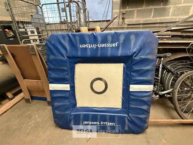 Trampoline jansen-fritsen - afbeelding 2 van  2
