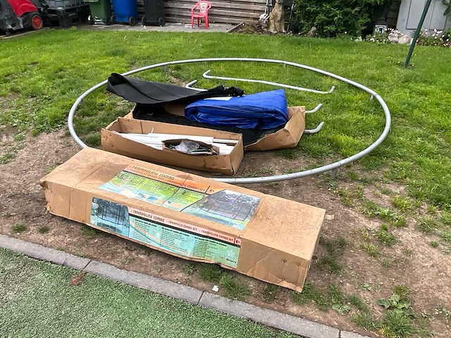 Trampoline - afbeelding 1 van  4