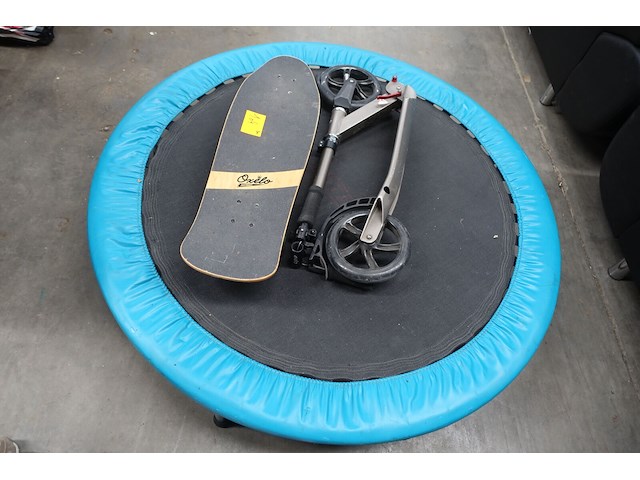 Trampoline - afbeelding 1 van  2