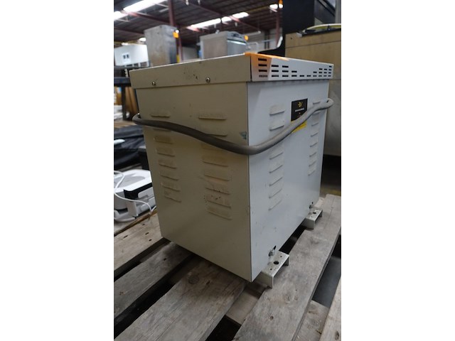 Transfo - afbeelding 1 van  4