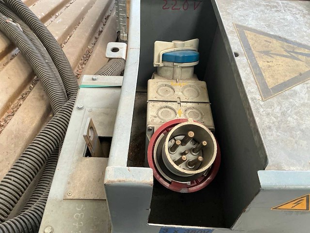 Transformator 400v-230v - afbeelding 3 van  3