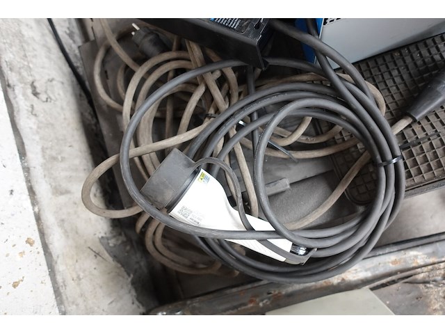Transformator erea & ev lader - afbeelding 3 van  6