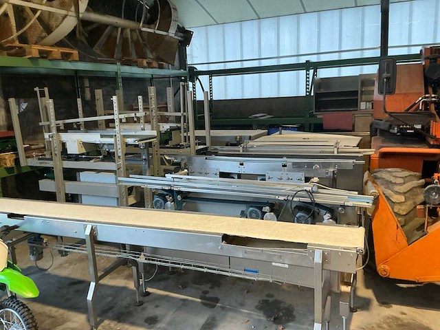 Transnorm complete koekjes transport-en verpakkingslijn - afbeelding 1 van  75