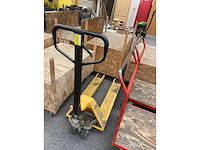 Transpalet, carren, steekwagen, panneelwagen, ladders en houten kisten op wielen - afbeelding 6 van  10