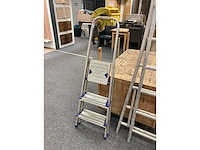 Transpalet, carren, steekwagen, panneelwagen, ladders en houten kisten op wielen - afbeelding 8 van  10