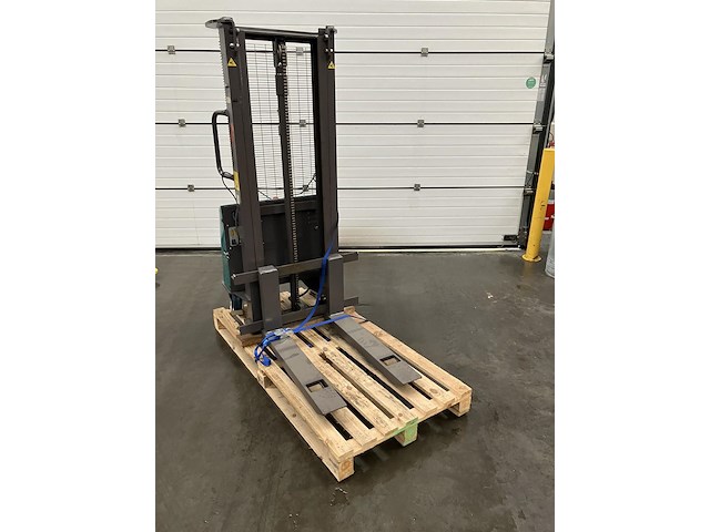 Transpallet 2500kg - 550x1150mm - afbeelding 2 van  3