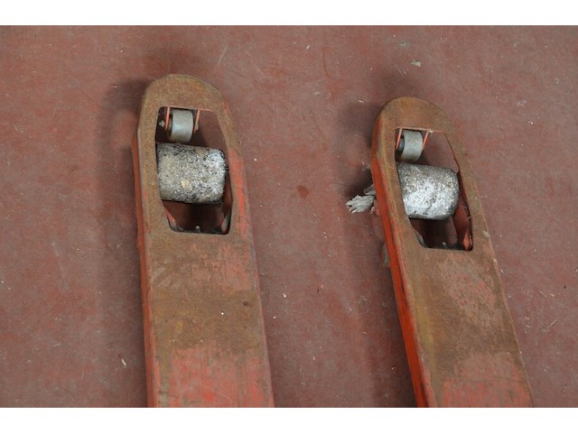 Transpallet bt lifter rood - afbeelding 7 van  7