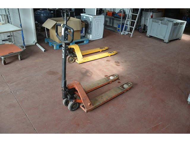 Transpallet bt lifter rood - afbeelding 2 van  7