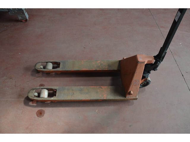 Transpallet bt lifter rood - afbeelding 6 van  7