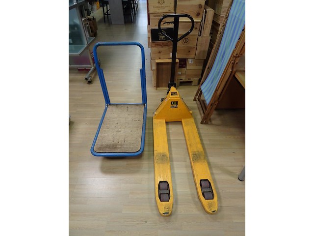 Transpallet + metalen transportkar - afbeelding 1 van  5