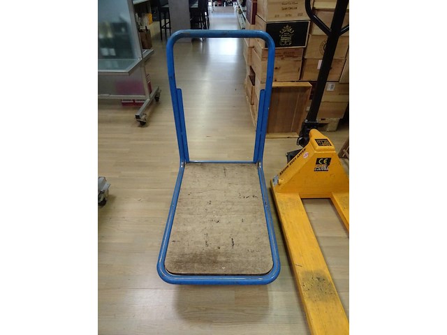 Transpallet + metalen transportkar - afbeelding 3 van  5