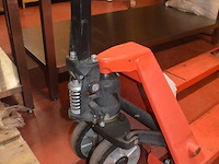 Transpallet rood - afbeelding 4 van  5